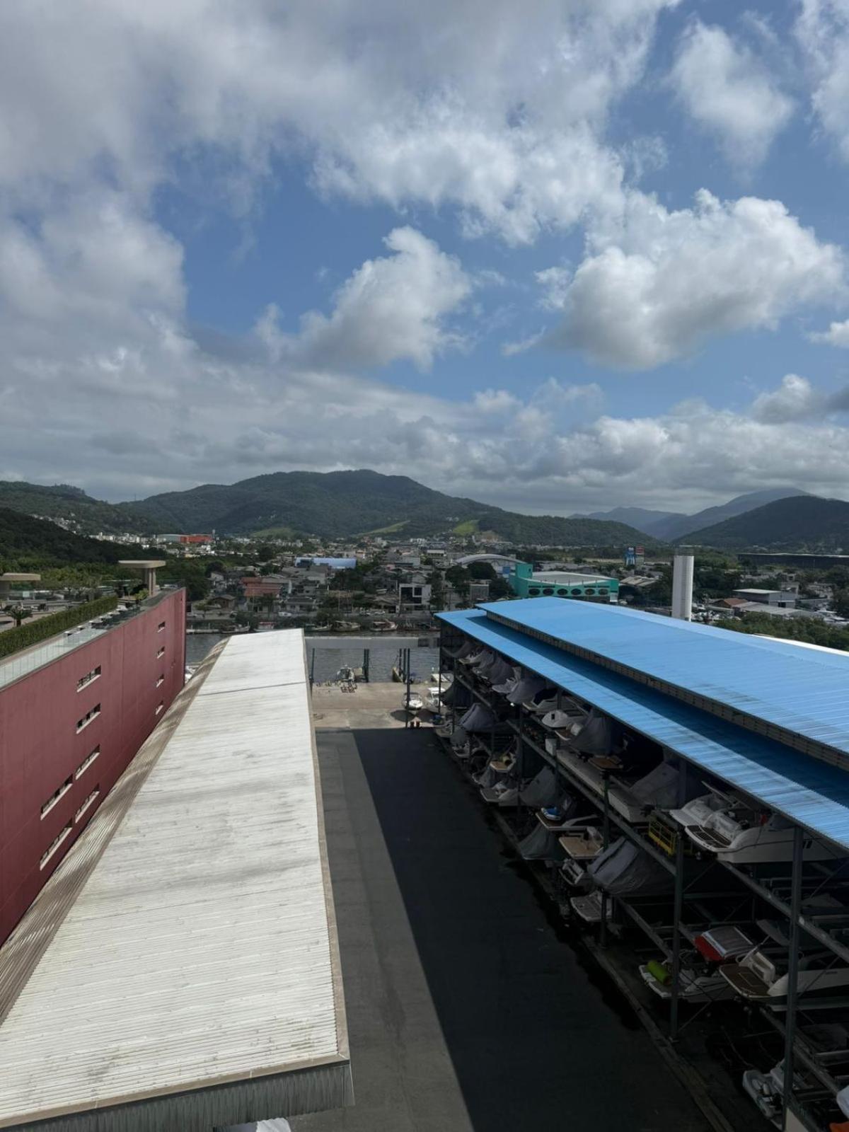 Luxo E Moderno Em Um Unico Lugar, Com Maximo Conforto E Otima Localizacao